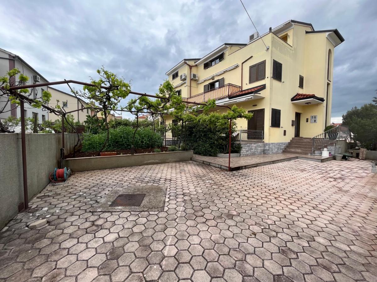 Holiday Apartments Sonne רוביני מראה חיצוני תמונה