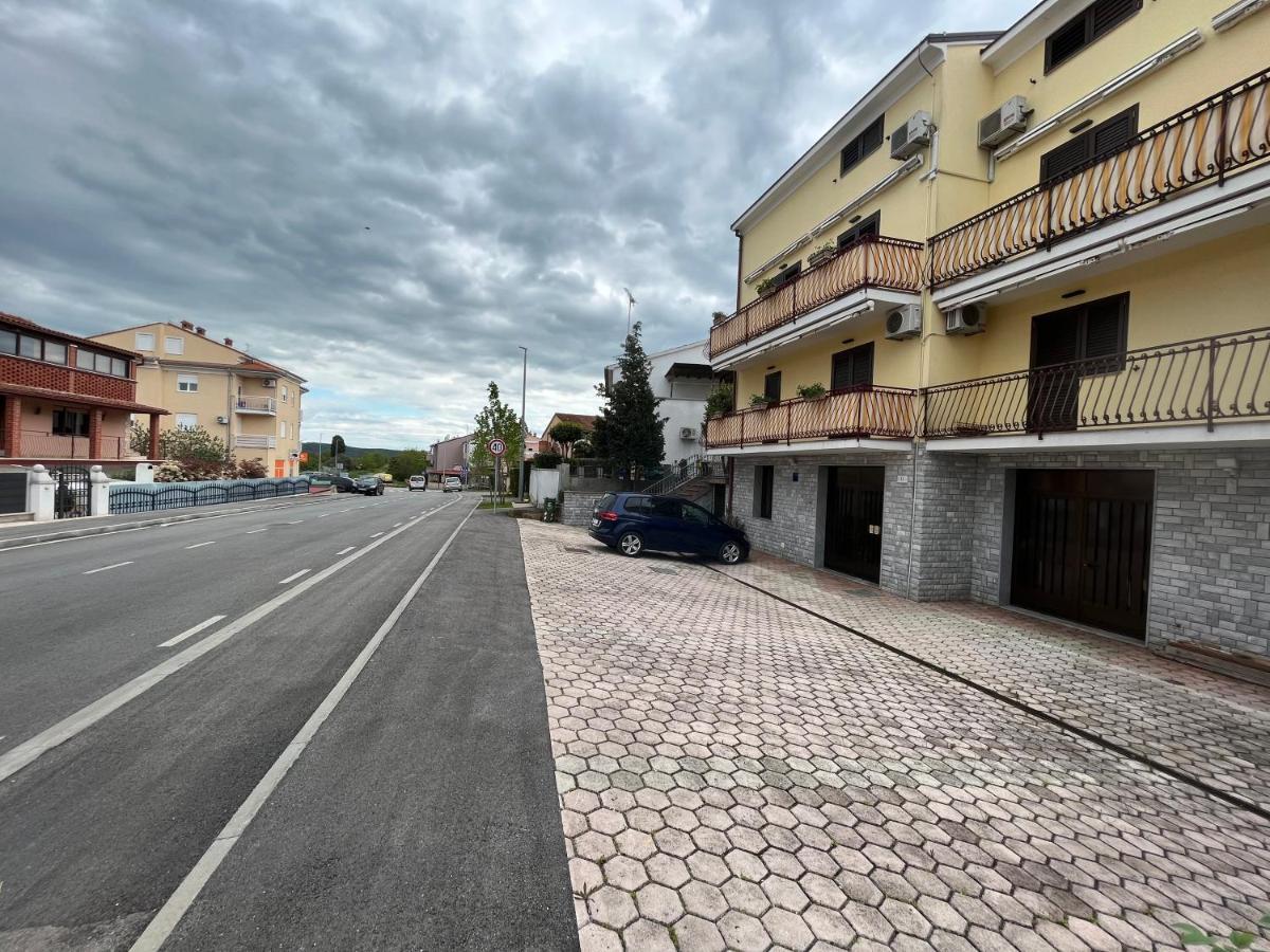 Holiday Apartments Sonne רוביני מראה חיצוני תמונה