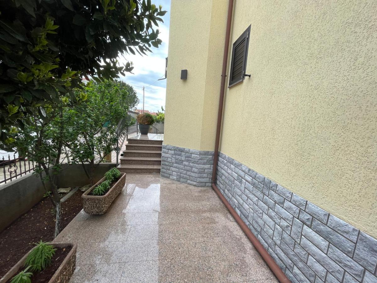 Holiday Apartments Sonne רוביני מראה חיצוני תמונה