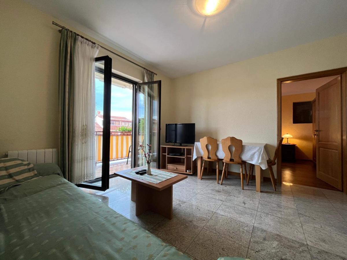 Holiday Apartments Sonne רוביני מראה חיצוני תמונה