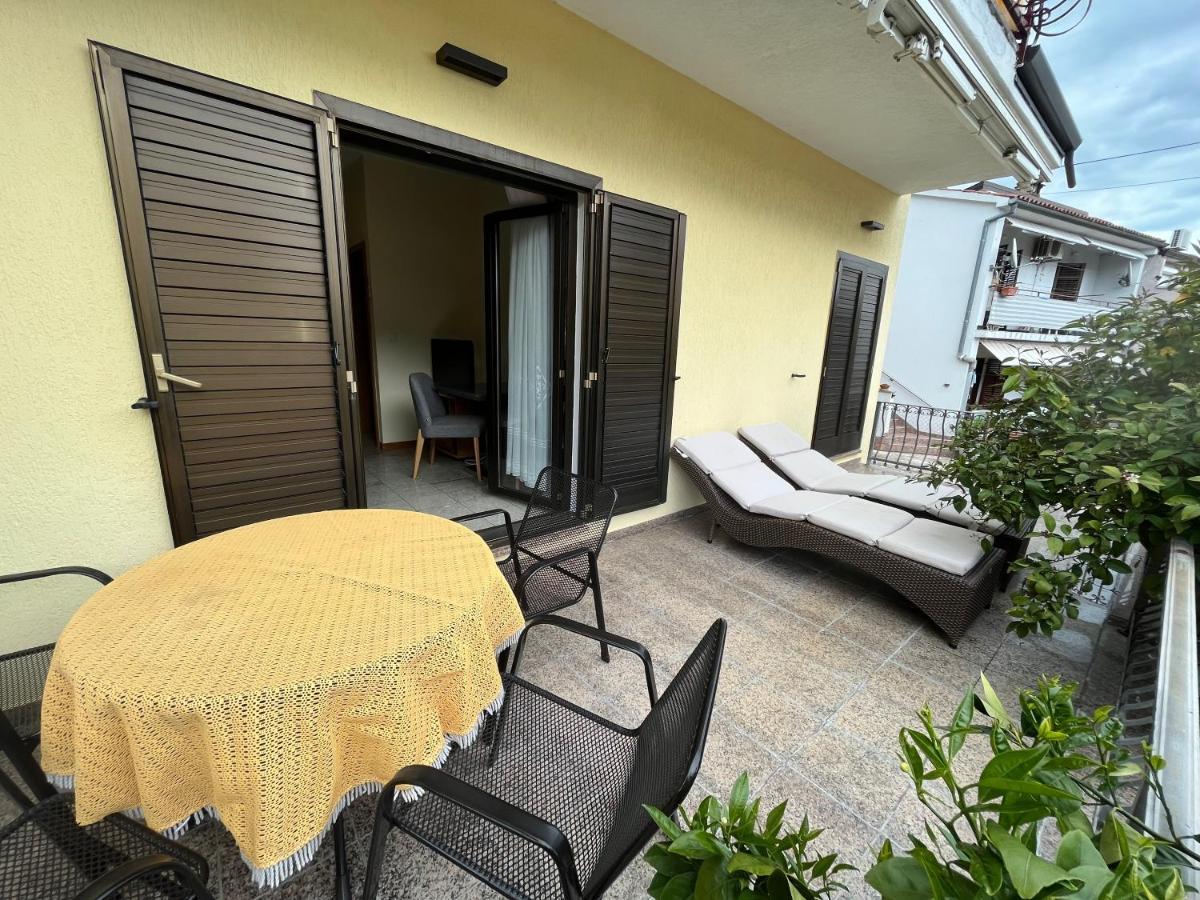 Holiday Apartments Sonne רוביני מראה חיצוני תמונה
