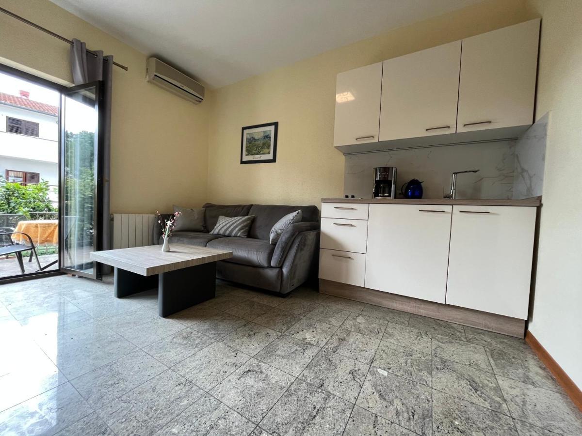 Holiday Apartments Sonne רוביני מראה חיצוני תמונה